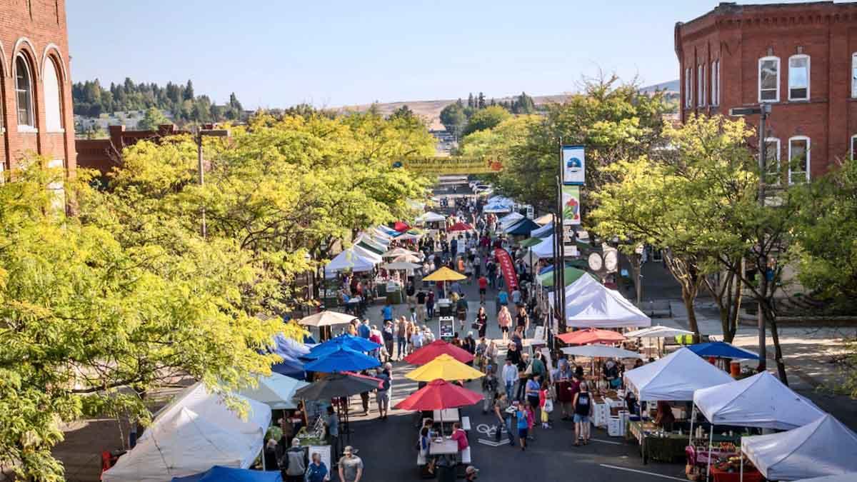 A community event during the summer months is the Moscow farmers market.